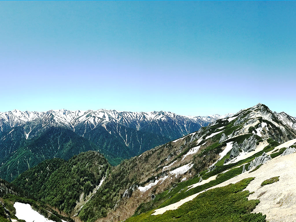 週末晴れたら山に行く