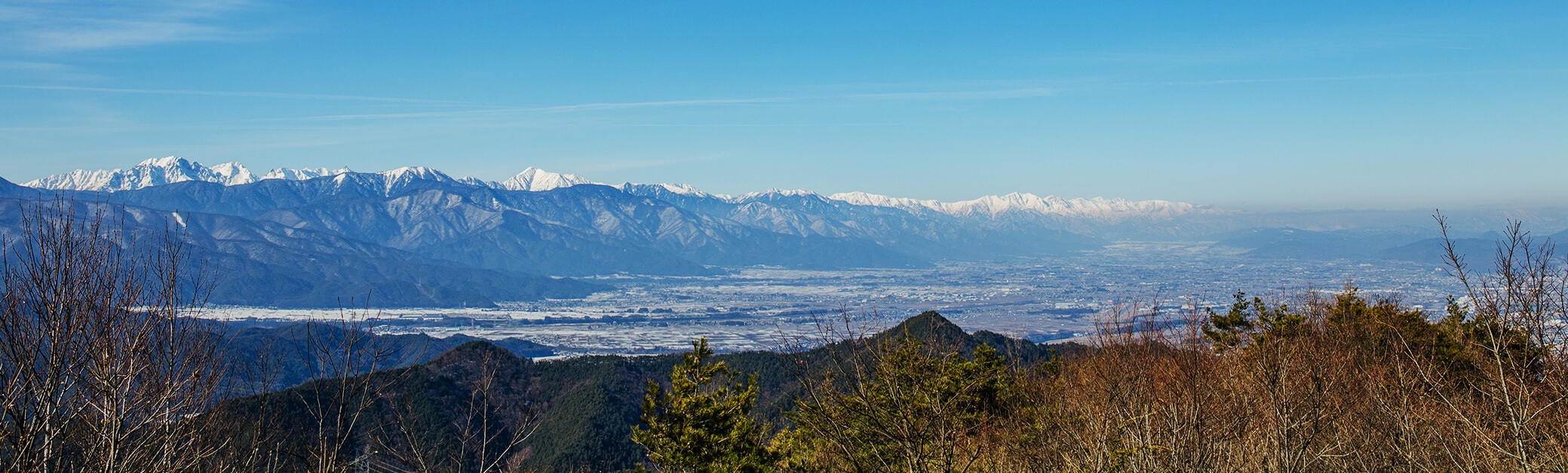 日帰り登山で大展望を満喫！ 霧訪山